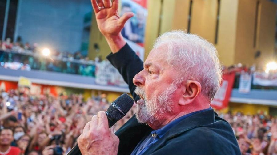 Quem fez a reforma trabalhista tem mentalidade escravocrata, diz Lula